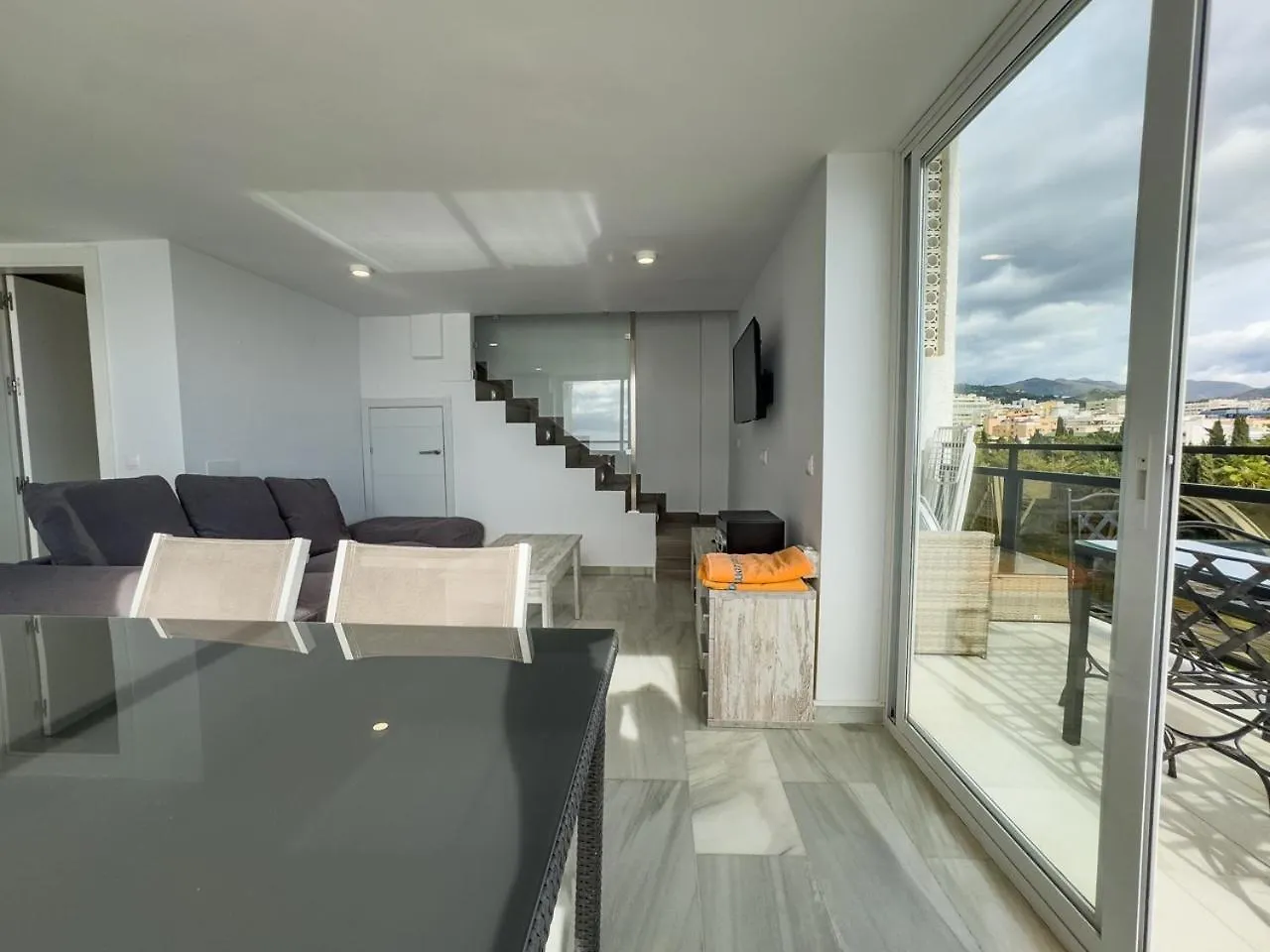 Apartment Skol 617 Beachfront Two-Bedrooms Duplex With Sea Views Marbella
