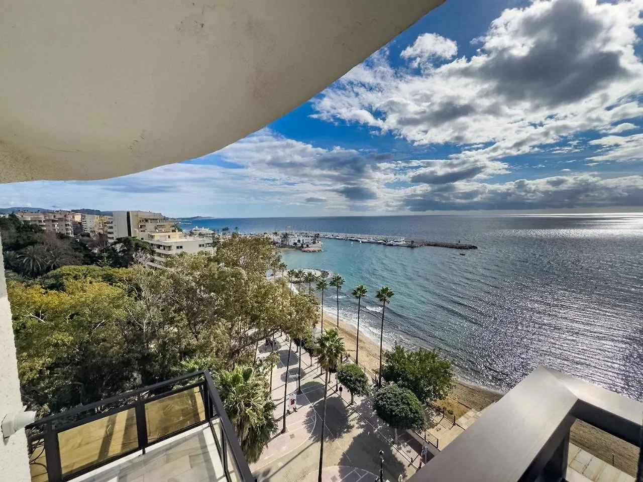 Skol 617 Beachfront Two-Bedrooms Duplex With Sea Views Marbella