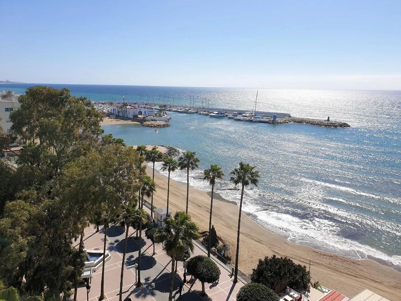 Apartment Skol 617 Beachfront Two-Bedrooms Duplex With Sea Views Marbella